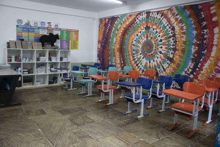 Escola para ensino fundamental em Cotia